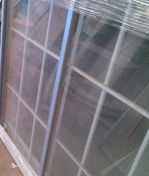 Ventanas de Aluminio Con Proteccion 120mx120m